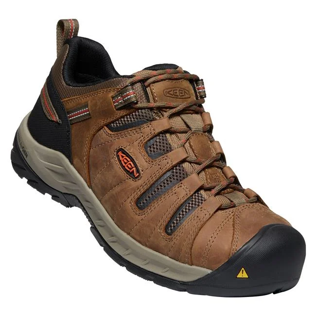 Men's work & safety boots with a reflective strip for low - light visibilityKeen Flint 2 ST