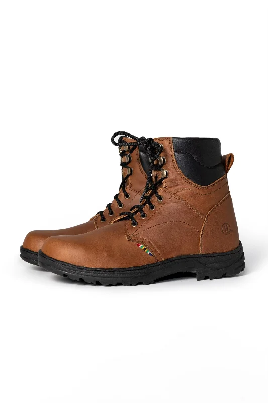 Men's work & safety boots with a gusseted tongue to keep out debrisKepler Hiker