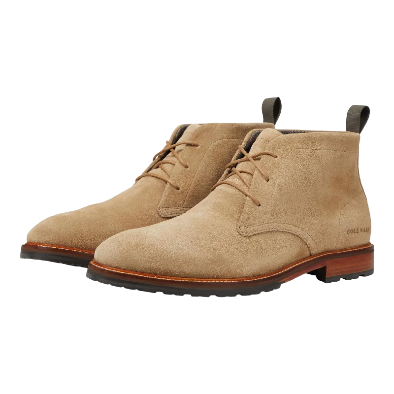 Men's sandals with a cushioned footbedMen's sandals with a cushioned footbedBerkshire Lug Chukka Boots