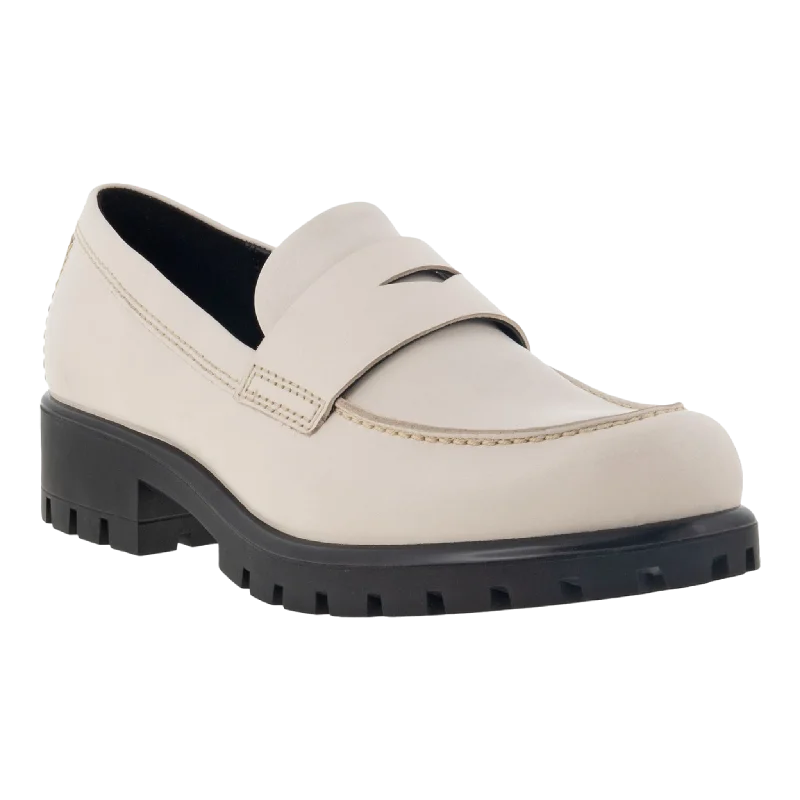 Men's sandals with a stretchy strap for a better fitMen's sandals with a stretchy strap for a better fitModtray Moc-Toe Penny Loafer