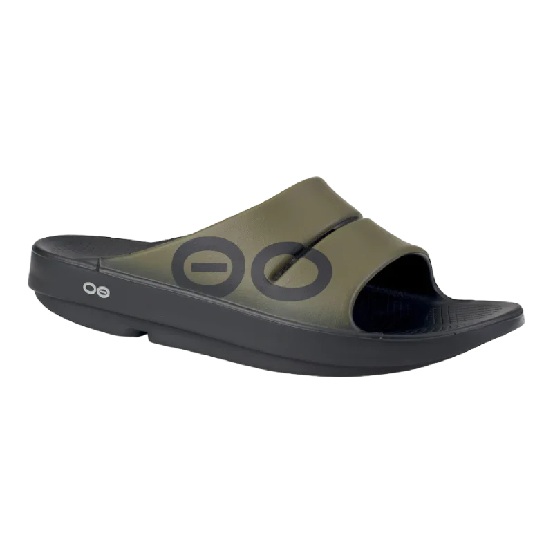 Men's leather sandals with an adjustable strapMen's leather sandals with an adjustable strapOoahh Sport Slide