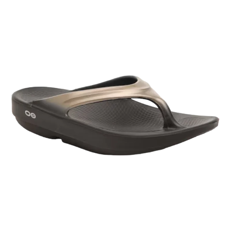 Men's sandals with a durable outer soleMen's sandals with a durable outer soleWomen's Oolala