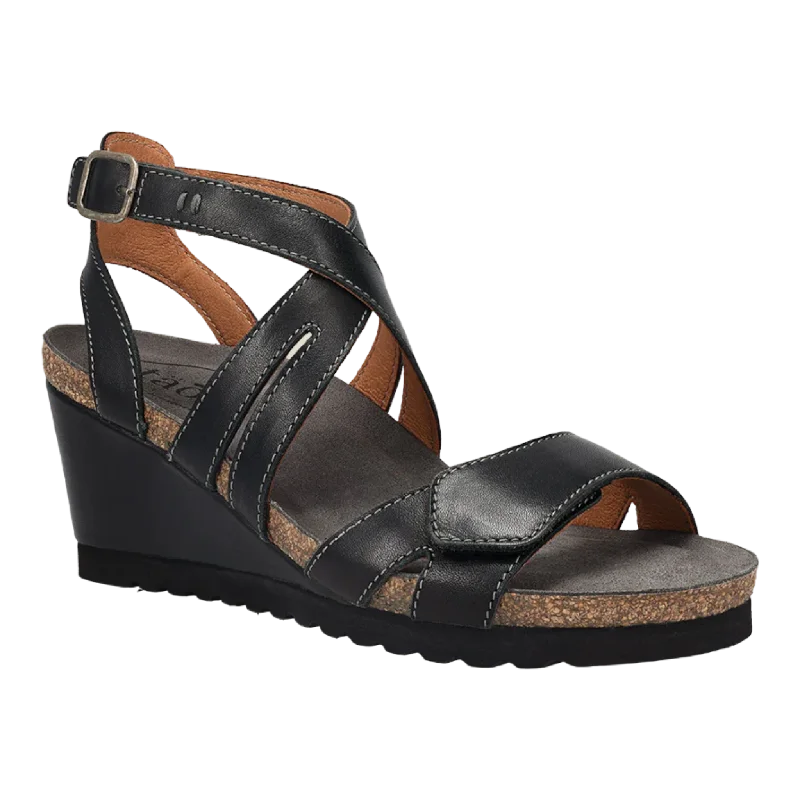 Men's sandals with a cushioned footbedMen's sandals with a cushioned footbedXcellent