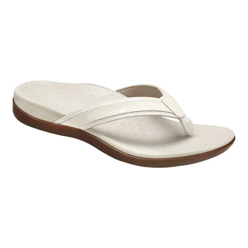 Men's sandals with a flexible sole for easy movementMen's sandals with a flexible sole for easy movementTide II Toe Post Sandal