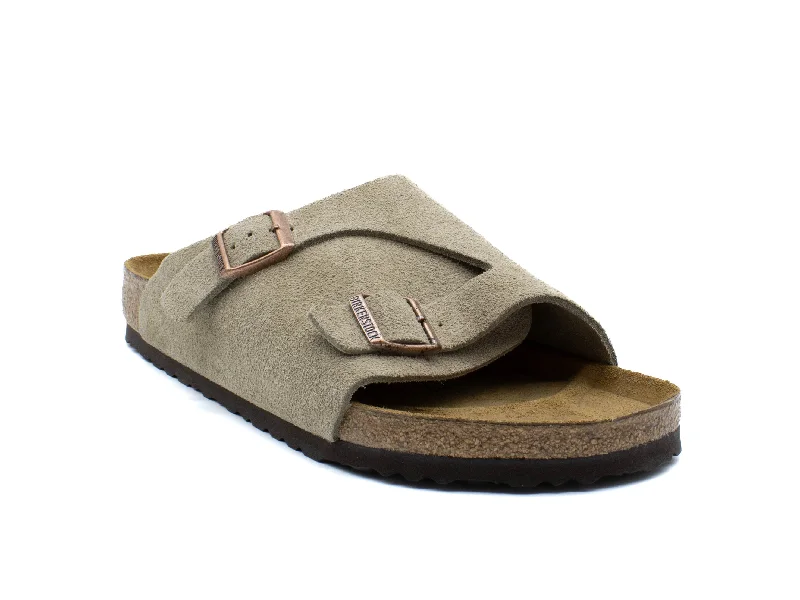 Men's sandals in a neutral color like black or brownMen's sandals in a neutral color like black or brownBIRKENSTOCK Zürich