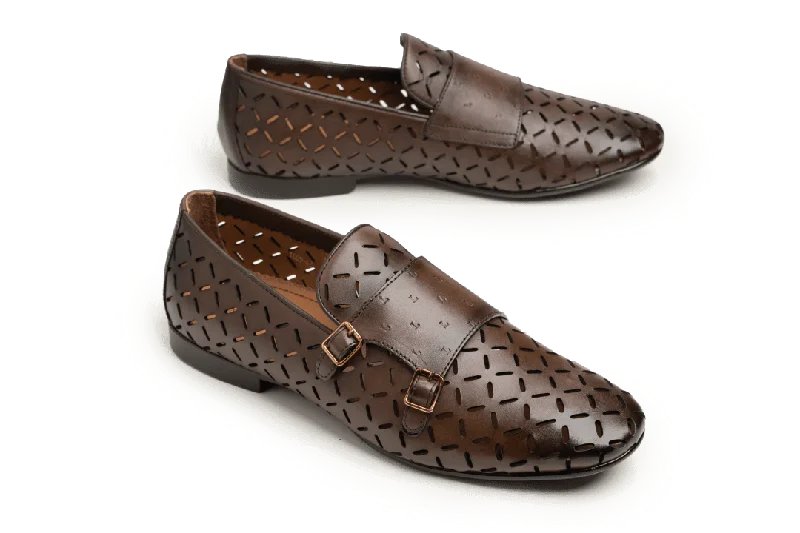 Men's loafers with a low - heeled designMen's loafers with a low - heeled designLOGO 1009 BRA