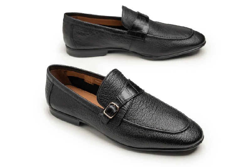 Men's loafers with a smooth leather finishMen's loafers with a smooth leather finishLOGO 1064 BKM