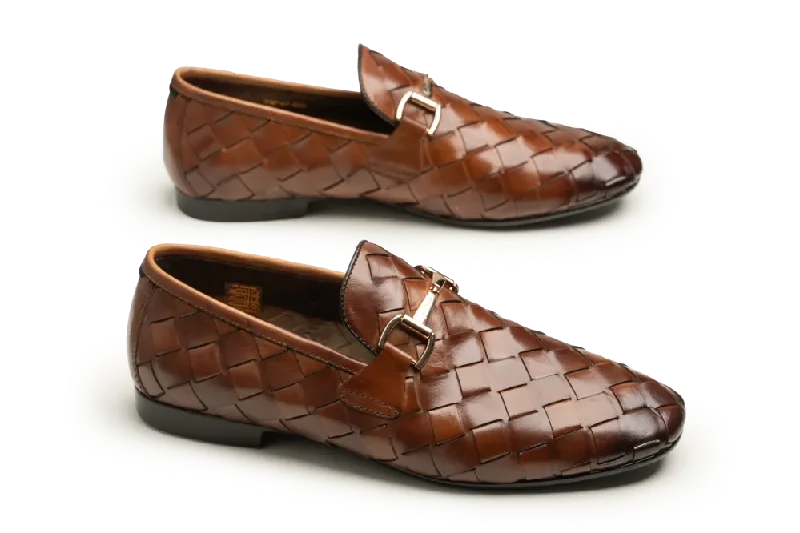 Men's loafers with a contrast stitching detailMen's loafers with a contrast stitching detailLOGO 1067 BRW