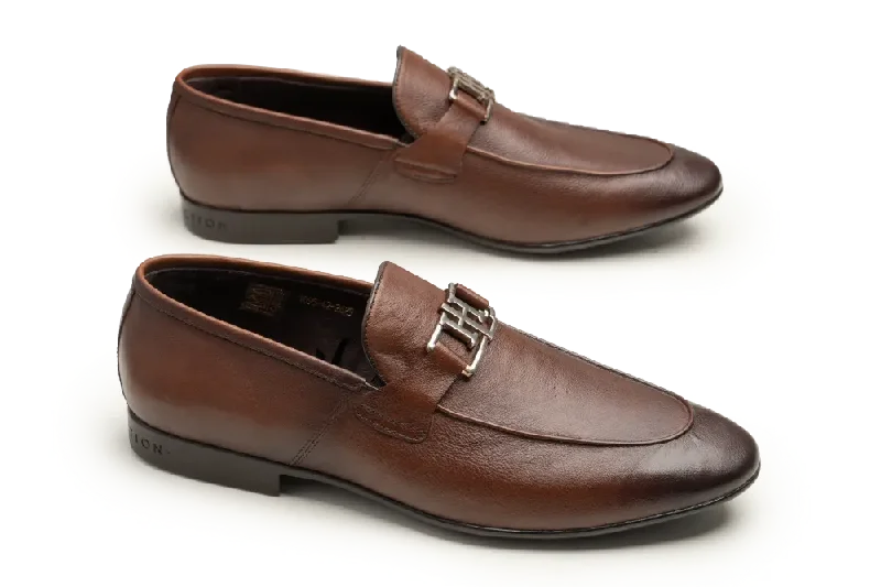 Men's loafers with a low - heeled designMen's loafers with a low - heeled designLOGO 1095 BRM