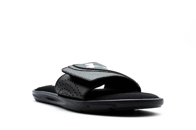 Men's sandals with a stretchy strap for a better fitMen's sandals with a stretchy strap for a better fitUNDER ARMOUR Ignite