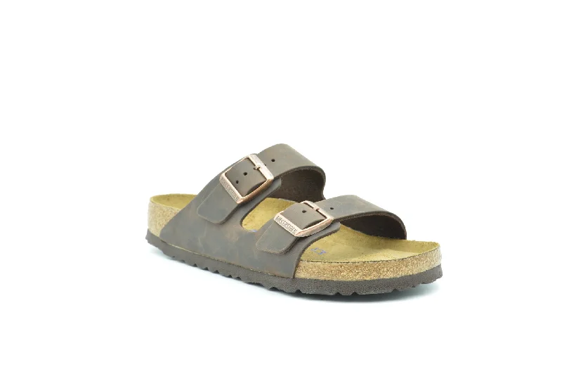 Men's sandals with a stretchy strap for a better fitMen's sandals with a stretchy strap for a better fitBIRKENSTOCK Arizona Soft Footbed