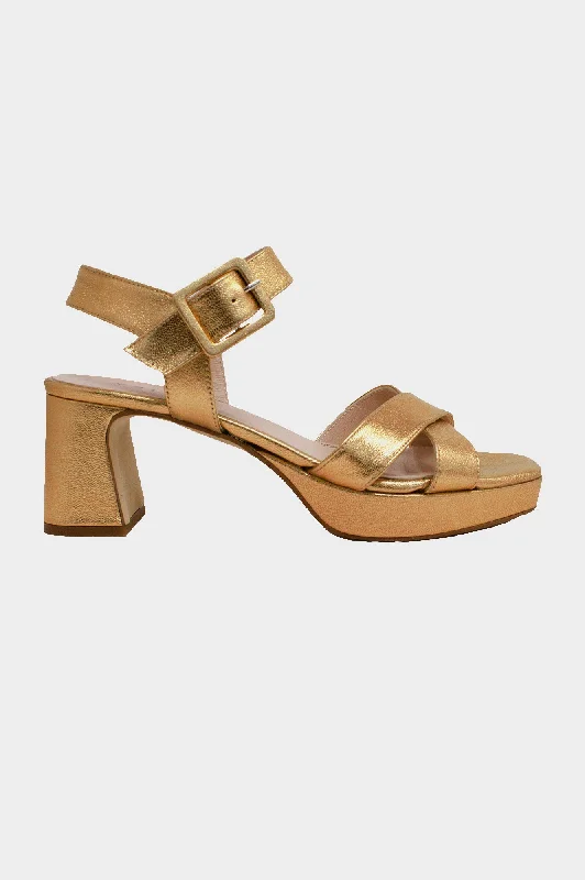 Men's sandals with a shock - absorbing insoleMen's sandals with a shock - absorbing insoleMetallic Platform Heels | Gold