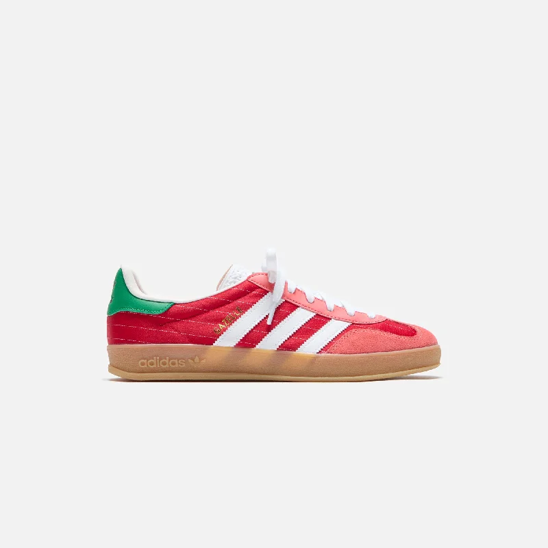 Men's high - top leather sneakers with a zip - up sideadidas Gazelle Indoor - Better Scarlet / Footwear White / Gum 3