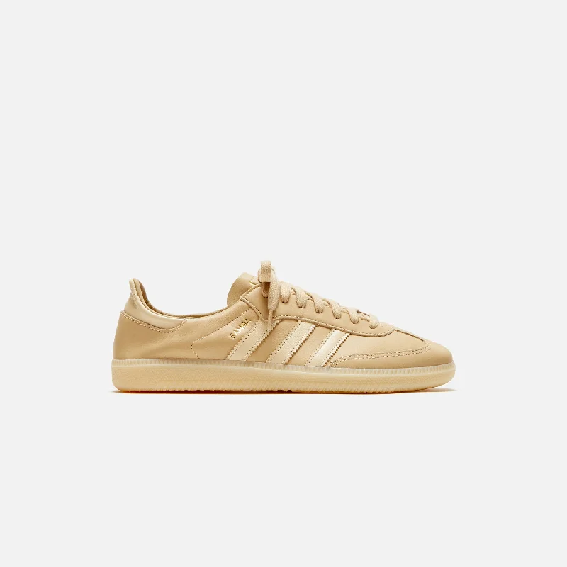 Men's low - profile tennis sneakers for a sleek lookadidas Samba Decon - Magic Beige / Sand Strata / Gold Metallic