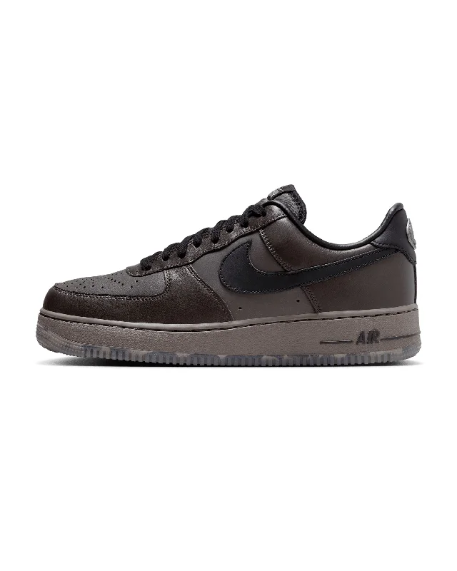 Men's sneakers with a removable insole for easy cleaningAir Force 1 Low 'Paris" - Black Tea / Black-Petra Brown