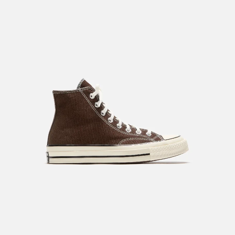 Men's minimalist sneakers with a simple designConverse Chuck 70 Vintage Canvas High - Dark Root / Egret / Black