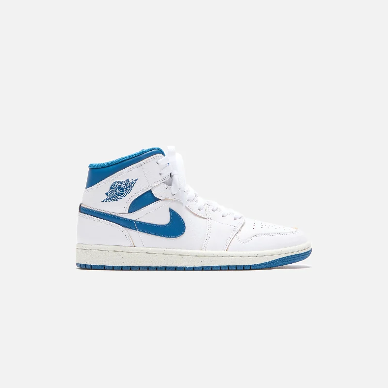 Men's waterproof sneakers for rainy daysJordan Air Jordan 1 Mid SE - White / Industrial Blue / Sail