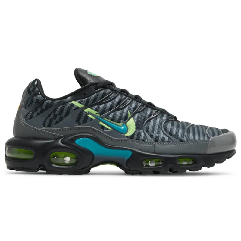 Men's waterproof hiking sneakers with a Gore - Tex liningMen’s Nike Air Max Plus TN ‘Smoke Grey/Aquamarine’