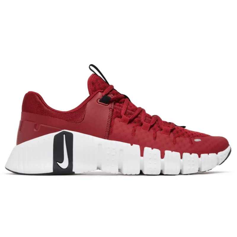 Men's sneaker collections based on popular cultureMen’s Nike Free Metcon 5 TB ‘Team Crimson’