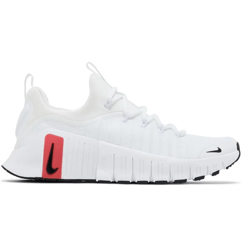 Men's wide - width sneakers for a comfortable fitMen’s Nike Free Metcon 6 ‘White/Picante Red’