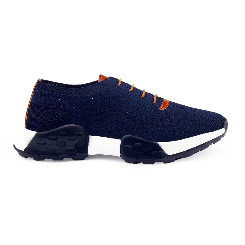 Men's multi - colored sneakers with a gradient effectMen's Knitted Upper Casual Sports Lace-Up Running Shoes