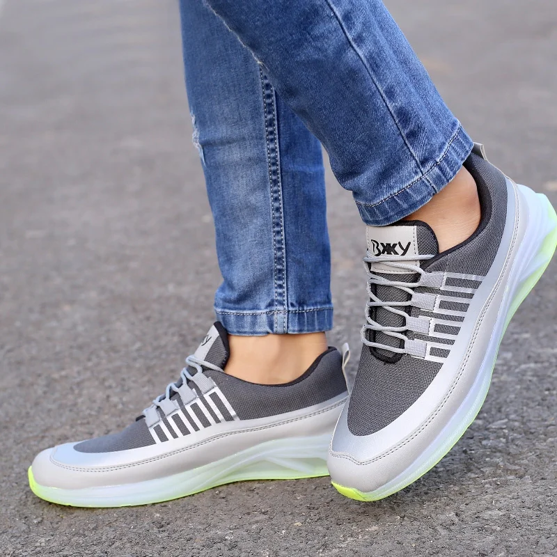 Men's athletic sneakers with a quick - dry liningMen's Stylish Sports Running Outdoor Shoes