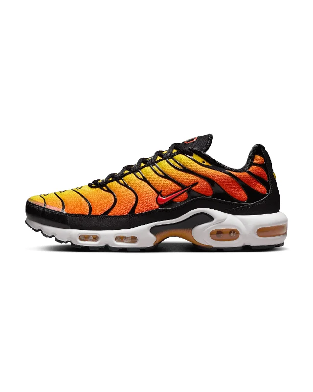 Men's narrow - width sneakers for a snug fitAir Max Plus - Black / Pimento / Bright Ceramic/ Resin