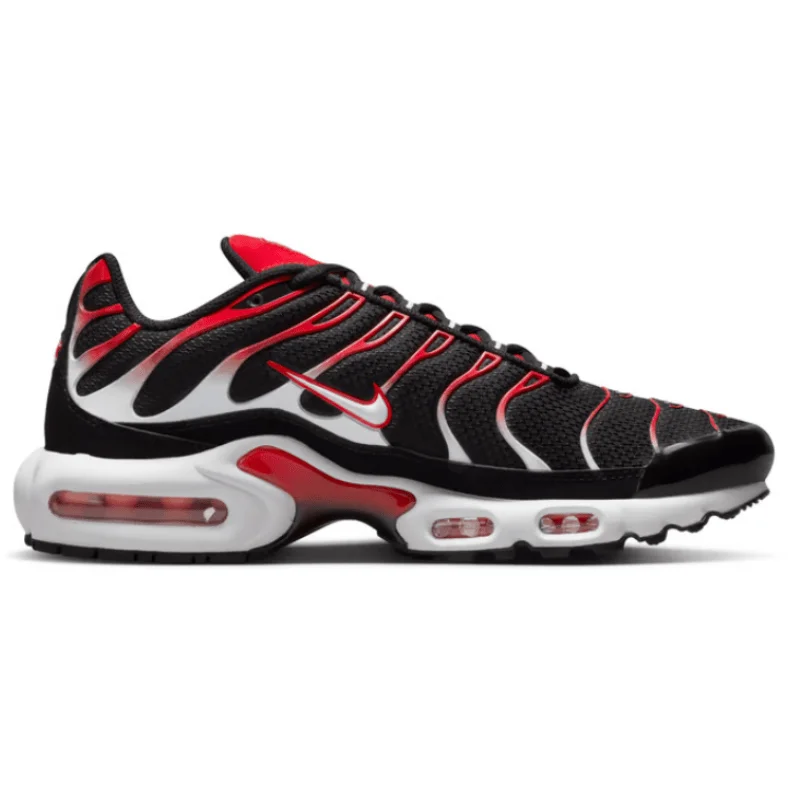 Men's lifestyle sneakers with a premium material constructionMen’s Nike Air Max Plus TN ‘Black/White/University Red’