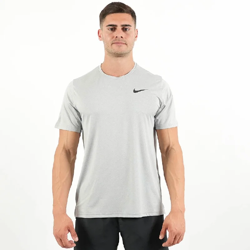 Men's running sneakers with shock - absorbing solesNike Dri Fit Legend Short Sleeve T - Shirt (Light Grey/Black)