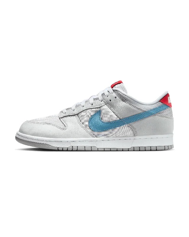 Men's narrow - width sneakers for a snug fitDunk Low 'Silver Surfer' - Metallic Silver / Aegean Storm