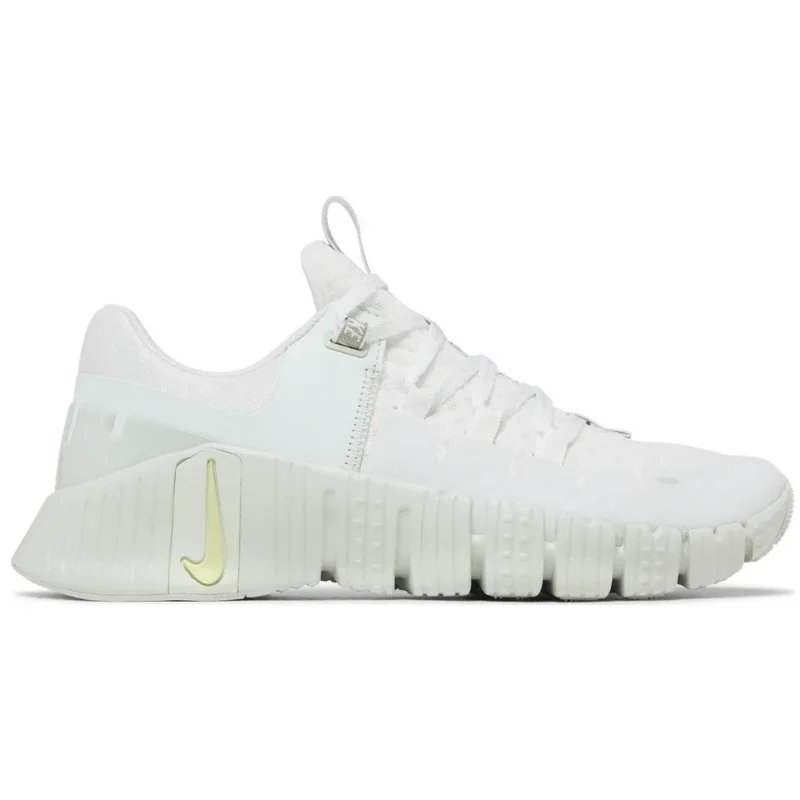 Men's high - performance basketball sneakers with air cushioningWomens Nike Free Metcon 5 PRM ‘Summit White/LT Lemon Twist’