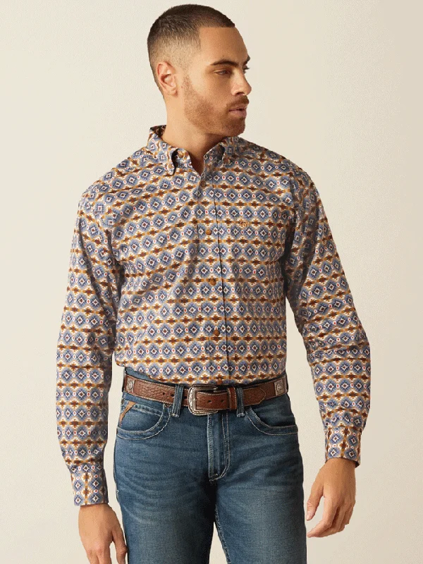 Vintage - style men's western boots with a square toe and spur ledgeAriat 10052613 Mens Tennessee Classic Fit Shirt Blue