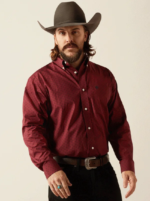 Men's western boots with a silver - toned hardware and accentsAriat 10054047 Mens Wrinkle Free Issac Classic Fit Shirt Dark Red