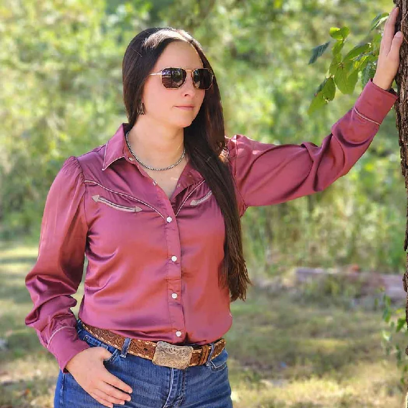 Men's western boots with a scalloped edge and a pull - on strapBerry Satin Puff Sleeve Western Blouse