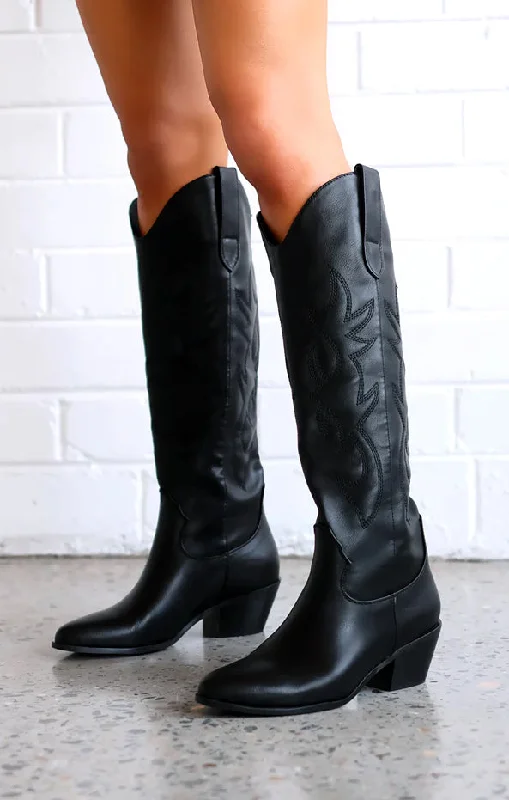 Men's western boots with a leather lining and a padded insoleBillini Urson Cowboy Boots ~ Black