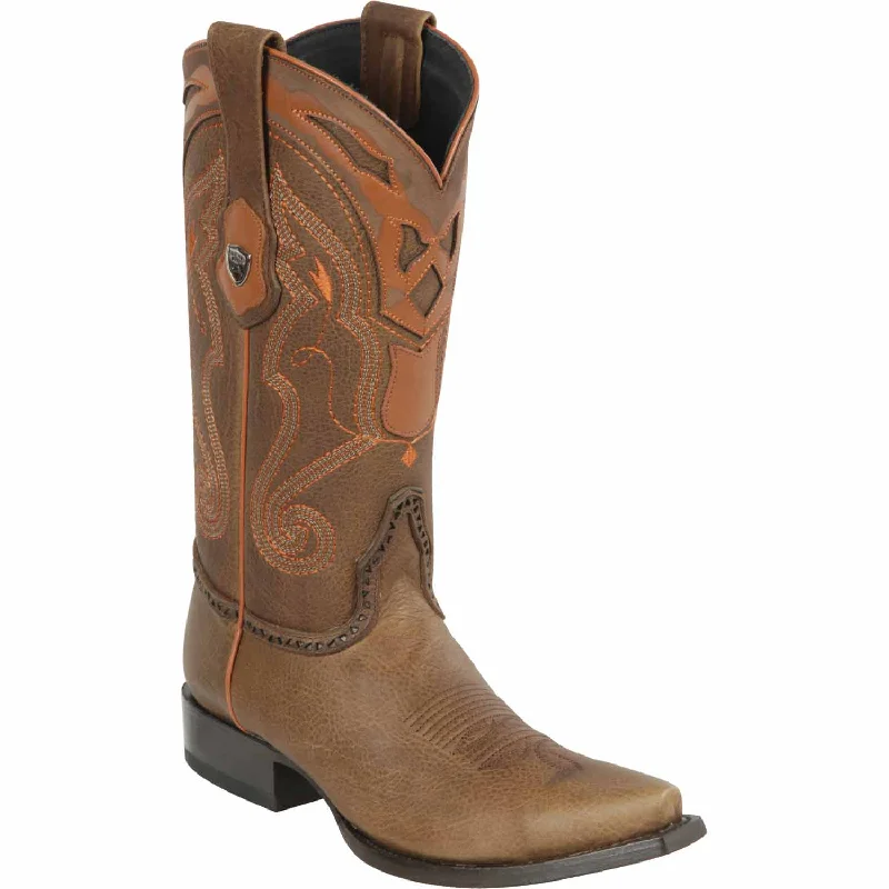 Men's western boots with a traditional western boot silhouette and a polished shineMen's Wild West Genuine Leather Snip Toe Boot 2949951