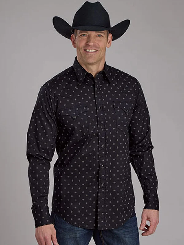 Vintage - style men's western boots with a square toe and spur ledgeRoper 03-001-0064-0151 Mens Long Sleeve Performance All Over Print Snap Shirt Black