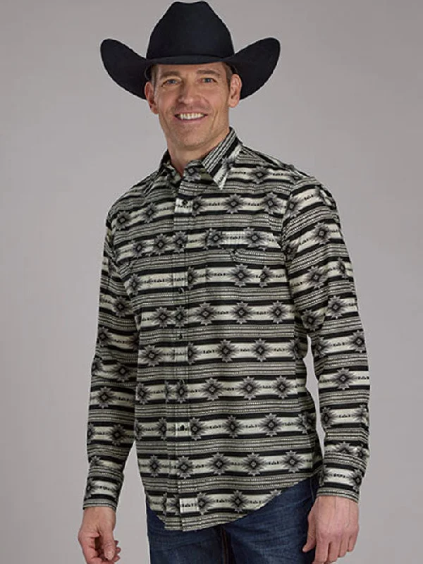 Men's western boots with a distressed leather finish for a rugged lookRoper 03-001-0067-0153 Mens Long Sleeve Horizontal Print Snap Shirt Black